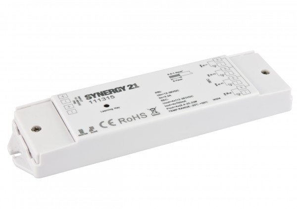 Synergy 21 LED Controller EOS 05 4-Kanal Controller + CC700
