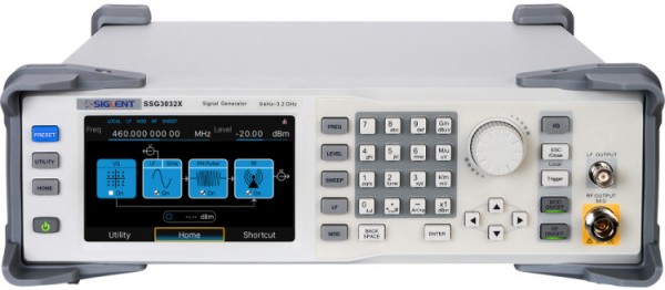 Siglent SSG3032X-IQE Signalgenerator / Der SSG3032X-IQE Signalgenerator bietet eine normale analoge Modulation wie AM, FM und PM.